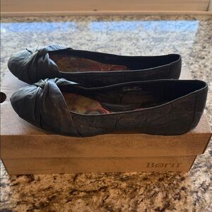 Born Women's Elegant Black Loafers